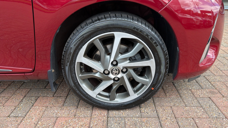 Toyota Yaris 1.5 Hybrid Y20 5dr CVT [Bi-tone] Hybrid Hatchback